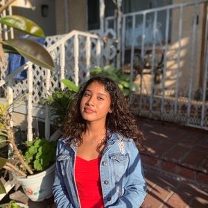 Meet your Posher, Deseree